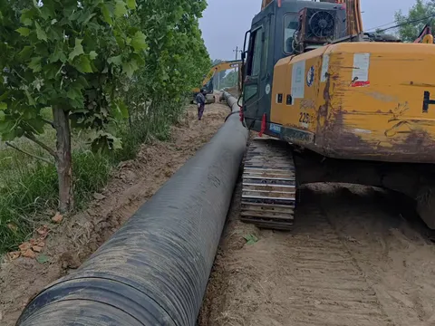 Pressure duty and hoop reinforcement