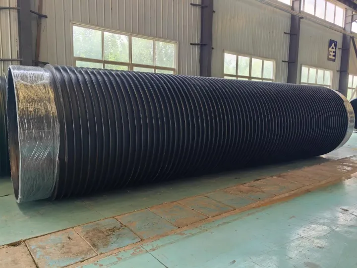 Extra-large reinforced PE pressure pipe at the Shunfang factory